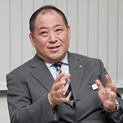 システムセンター システム課 企画役 大井 博史 様