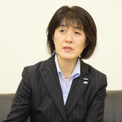 メディカルシステム事業部 品証薬事部 技術主席 片倉 由紀子 様